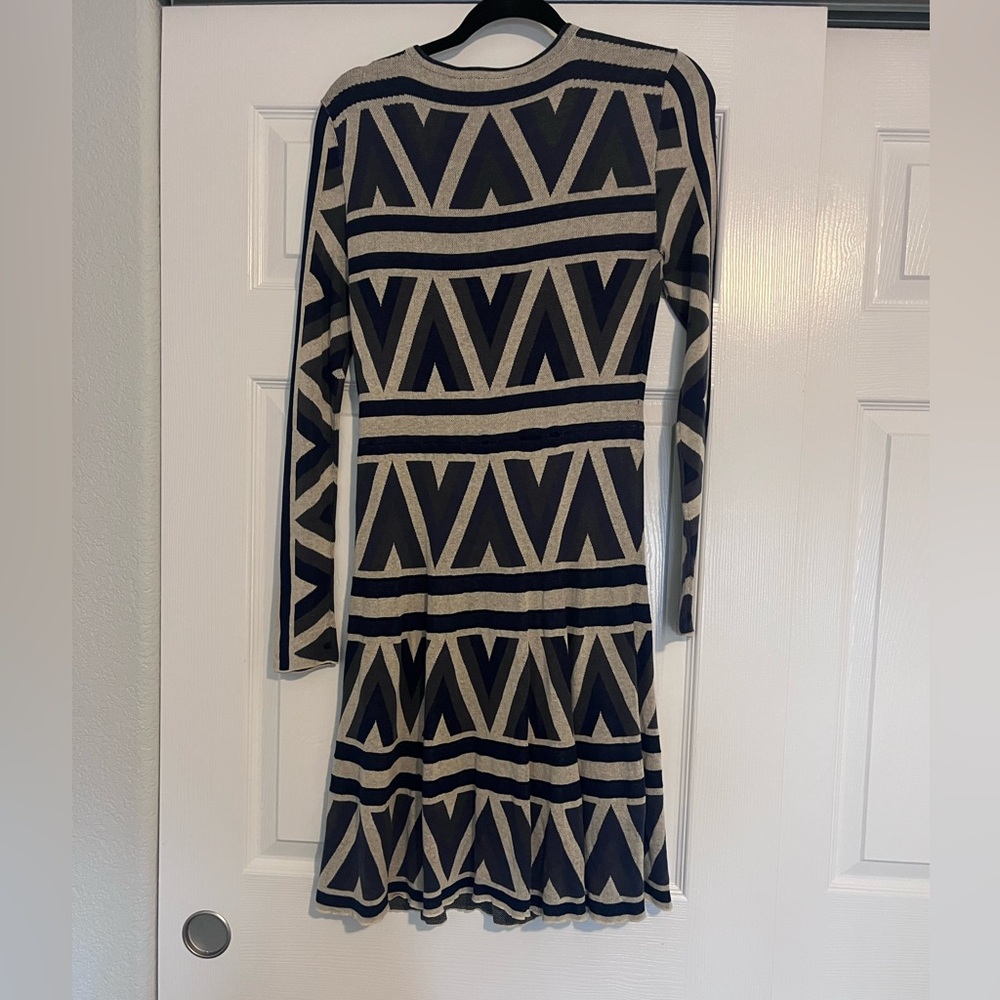 Bcbgmaxazria Geometric Patterned Long Sleeve Dress - image 2